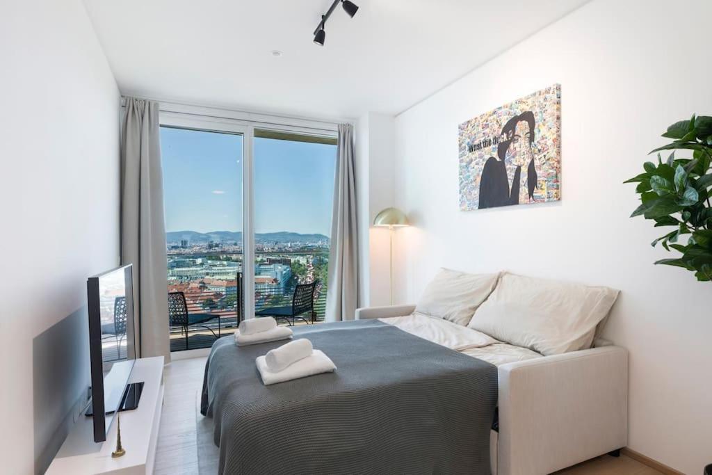 Design Apartment With Amazing View Over Виена Екстериор снимка